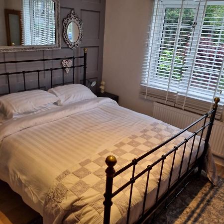 Cosy, Dog Friendly House On The Fringe Of The Brecon Beacons Tredegar Exterior photo