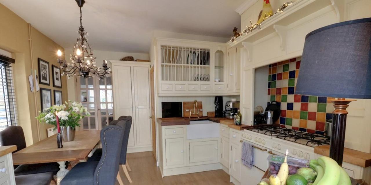 Cosy, Dog Friendly House On The Fringe Of The Brecon Beacons Tredegar Exterior photo