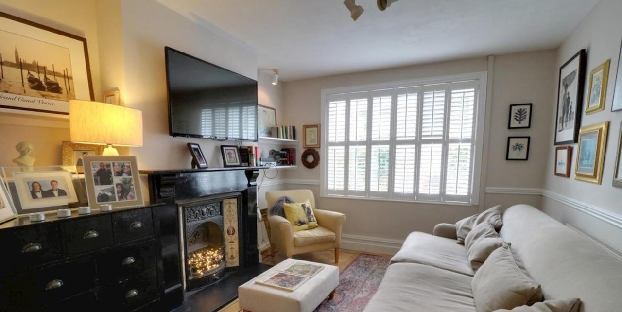 Cosy, Dog Friendly House On The Fringe Of The Brecon Beacons Tredegar Exterior photo